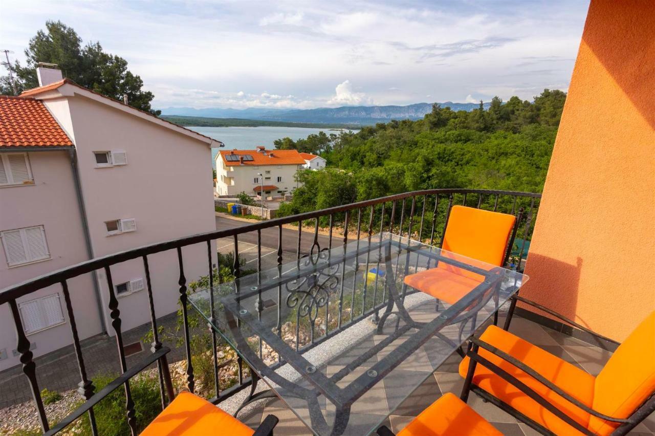 Seafront Apartment Soline With Seaview Exterior foto